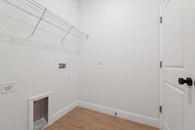 Building Photo - 6067 SW 155th St Rd