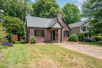 Building Photo - 2035 Chesterfield Ave