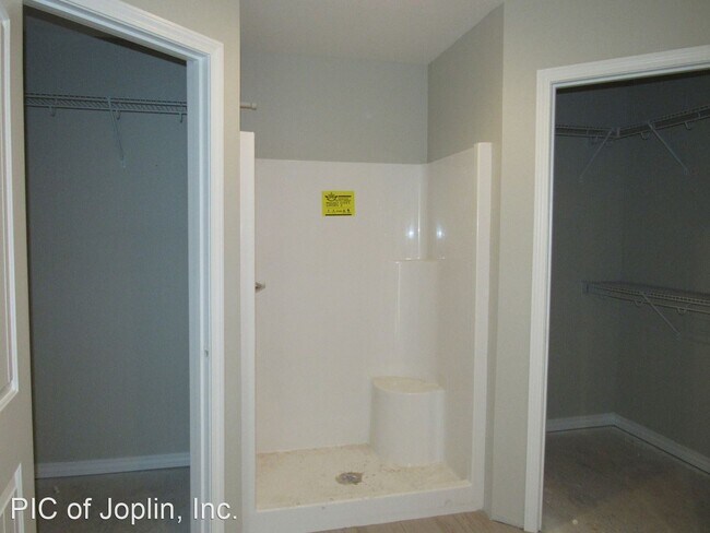 Building Photo - 3 br, 2 bath House - 626 Ty Court