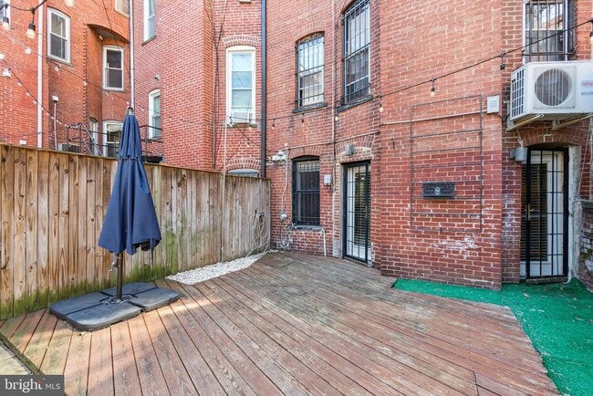 Building Photo - 1747 18th St NW