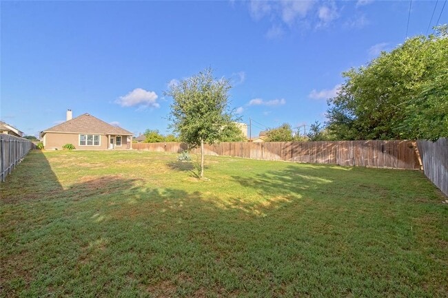 Building Photo - 31443 Kingsway Rd