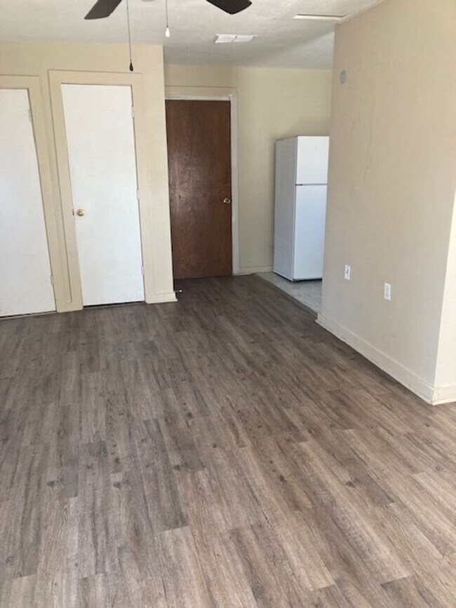 Building Photo - Cute 1 bed/1 bath