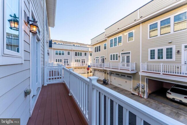 Building Photo - 3104 Magellan Ct