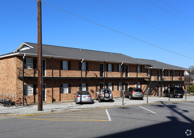 Primary Photo - Elm Court Apartments