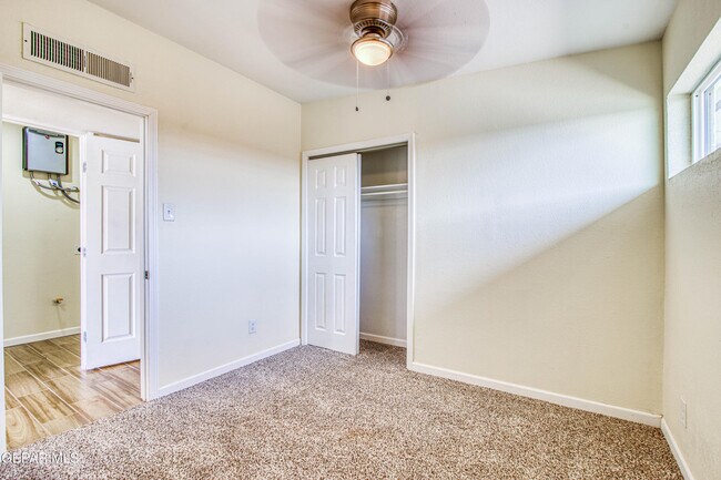 Building Photo - 8818 Mt Elbert Dr
