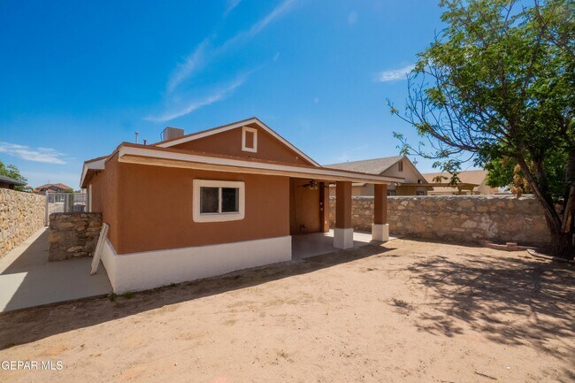 Building Photo - 11641 Desert Keep Dr