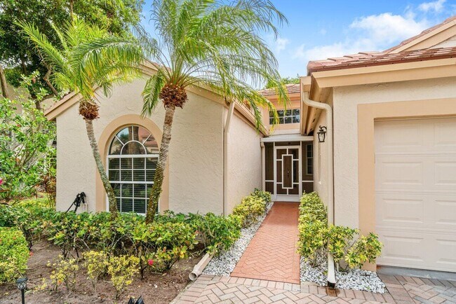 Building Photo - 7916 Coral Pointe Dr