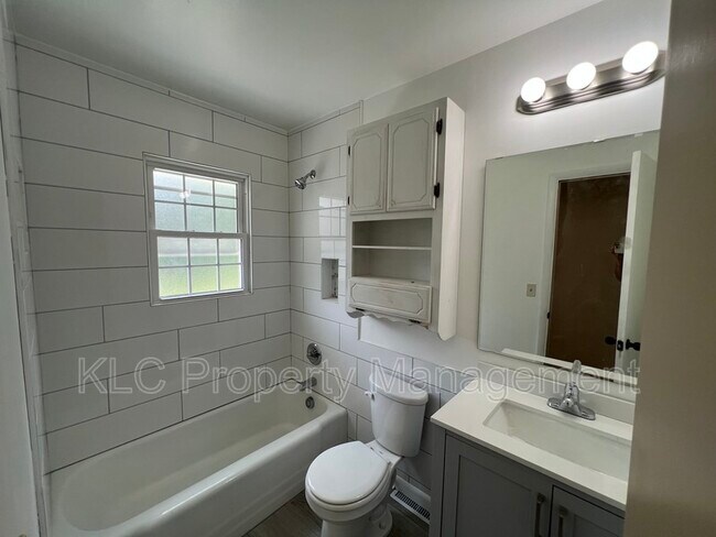 Building Photo - 1691 NW 85th St
