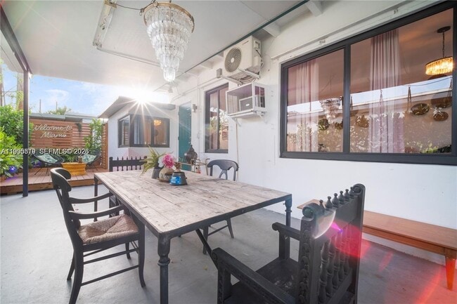 Building Photo - 13654 NE 20th Pl