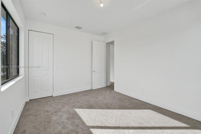 Building Photo - 13145 Addilyn Ct