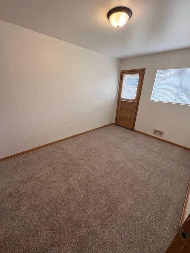 Building Photo - 8641 W Lapham St