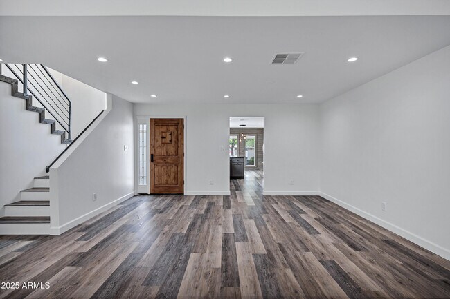 Building Photo - 11459 N 56th St