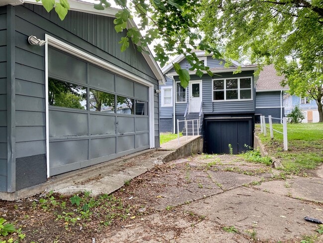 Building Photo - 1612 Pennsylvania Ave