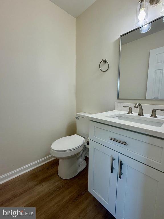 Building Photo - 4 Bright Star Ct