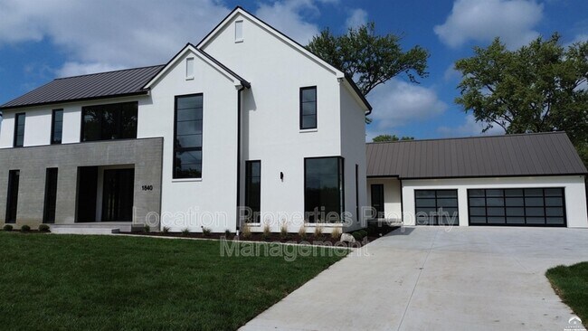 Building Photo - 1840 Quail Creek Dr