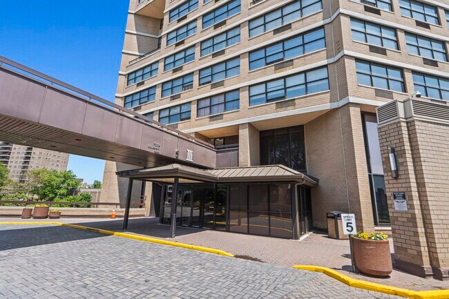 Building Photo - 7004 JFK Blvd E