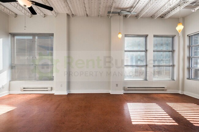 Building Photo - CALL US TODAY AT (505) 808-6467 TO SCHEDUL...