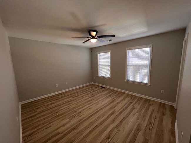 Building Photo - 1033 Masons Pl Cir