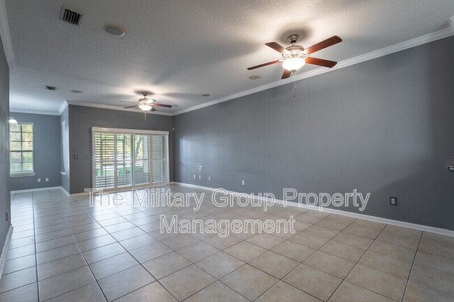 Building Photo - 9777 Summer Grove Way W