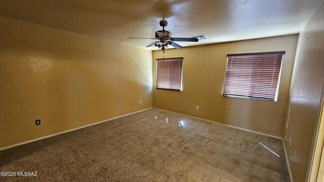 Building Photo - Rancho Valencia 3 bedroom, 2 bath unfurnis...