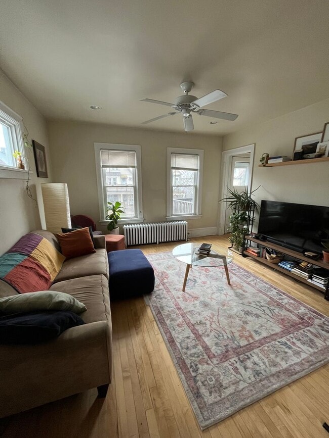 Building Photo - 3126 N Fratney St