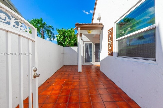 Building Photo - 17302 NW 63rd Pl