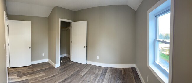 Building Photo - 18 Bellevue St