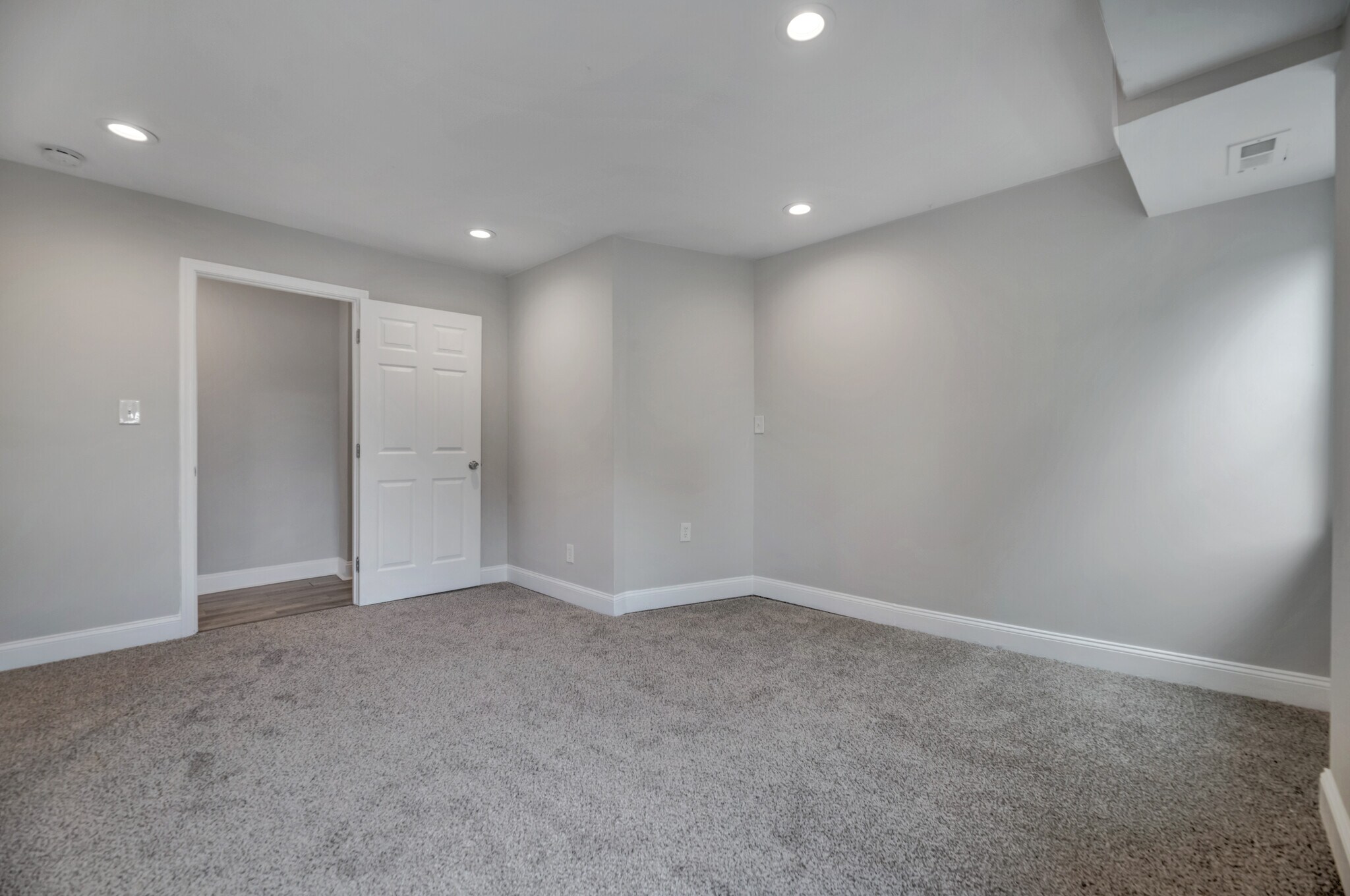 Building Photo - 1679 Montello Ave NE