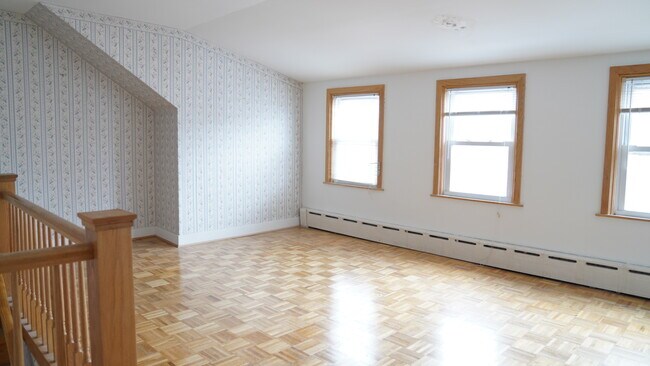 Building Photo - 6345 Morrowfield Ave