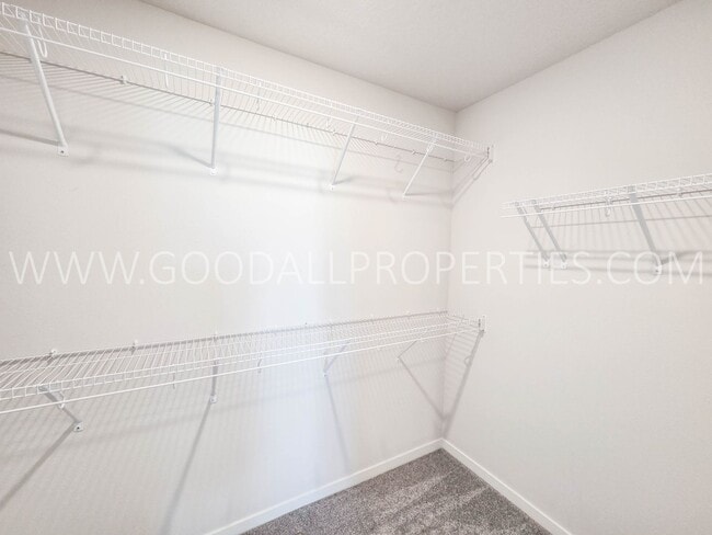 Building Photo - 18203 Alpine Dr