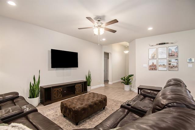 Building Photo - 229 Dunmore Dr