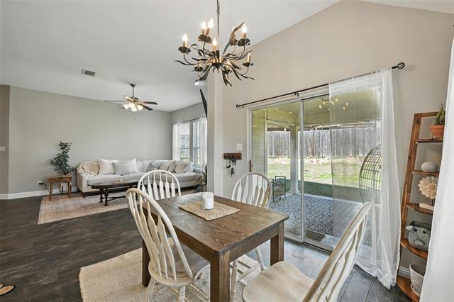 Building Photo - 6121 Paddlefish Dr