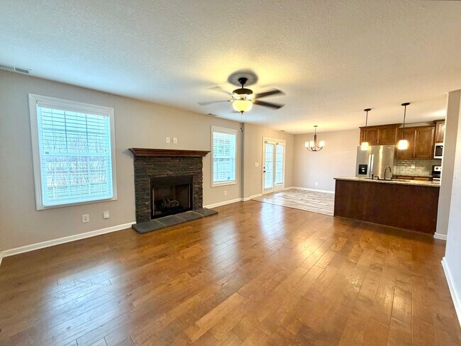 Building Photo - 1137 Gentry Dr