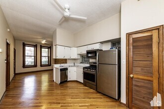 Building Photo - 1 bedroom in Chicago IL 60622