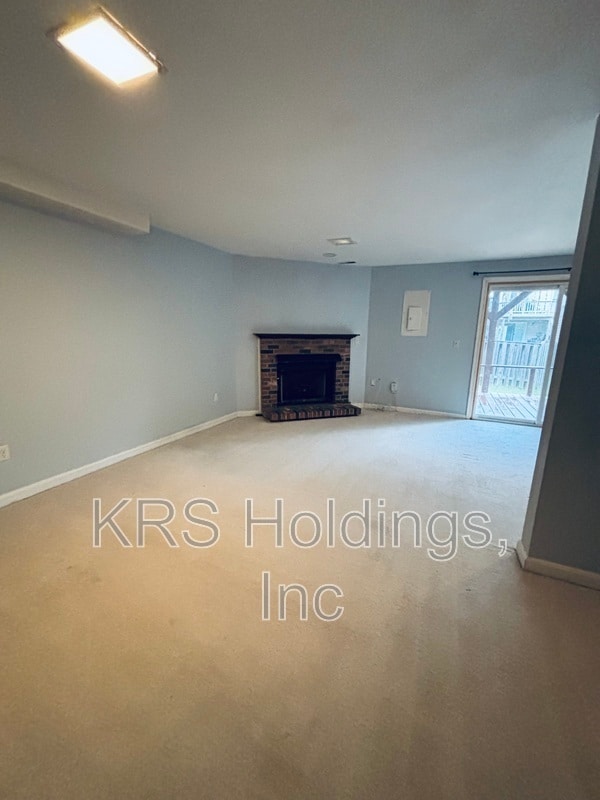 Building Photo - 10707 Gideon Ct