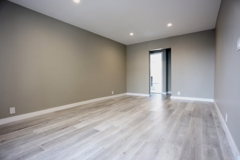 Building Photo - 514 S Mariposa Ave