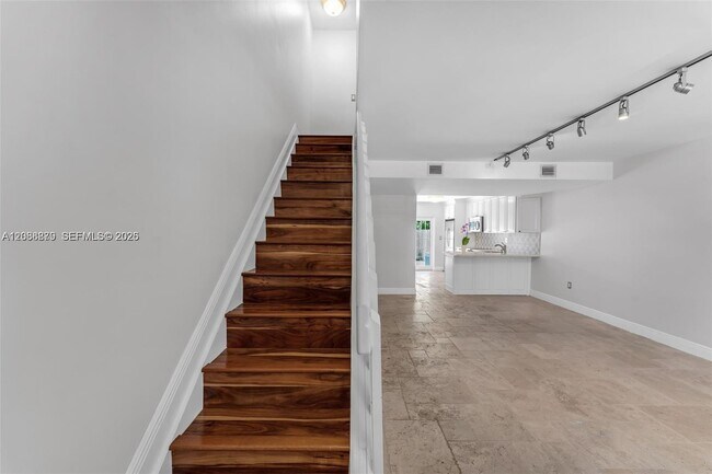 Building Photo - 7871 SW 102nd Ln