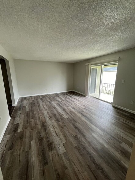 Building Photo - 525 Conway Rd