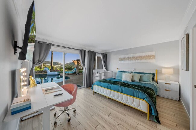 Building Photo - 9737 Benavente Pl