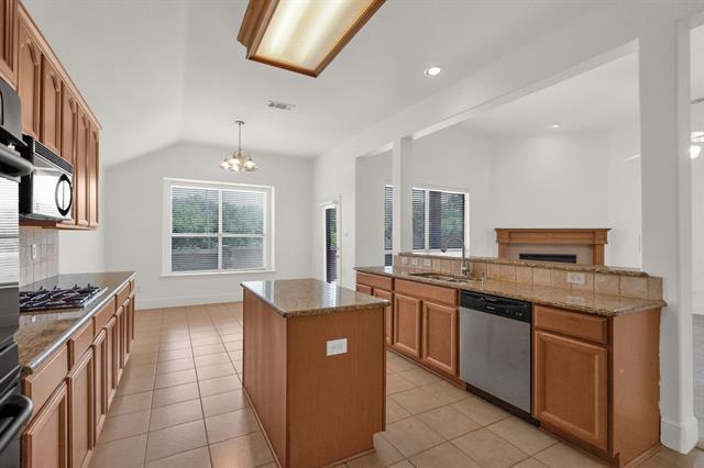 Building Photo - 3217 Hidden Springs Dr