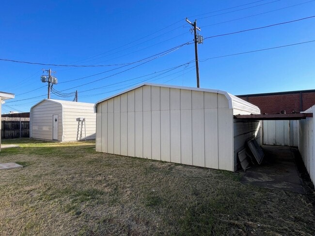 Building Photo - Snyder’s Sweet Spot: Modern Comfort Meets Country Charm