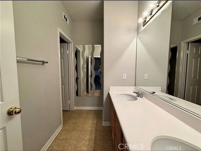 Building Photo - 3715 Club Rancho Dr