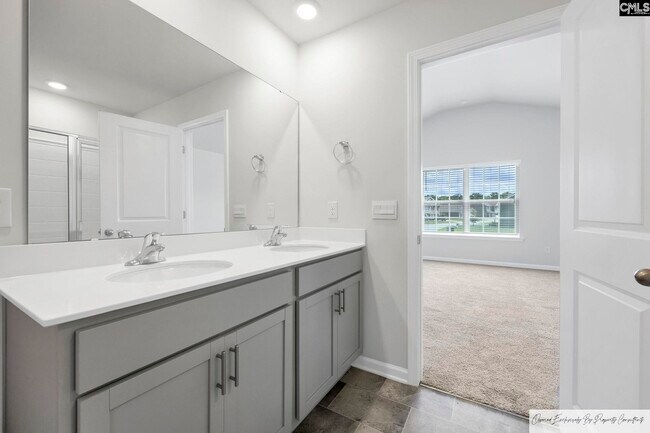 Building Photo - 148 Rushton Dr