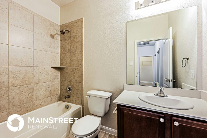 Building Photo - 9425 Bald Cypress St