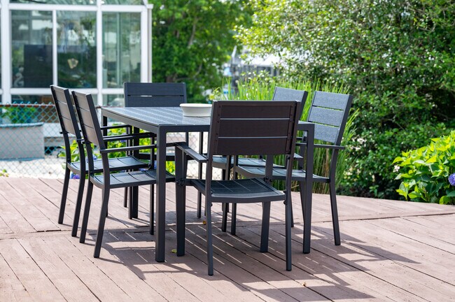 Building Photo - 771 Jane Dr