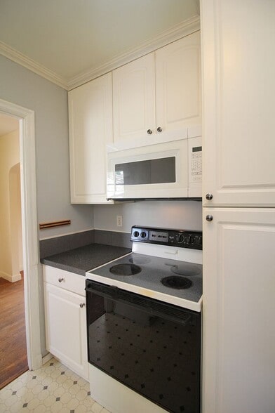 Building Photo - 7323 N McKenna Ave