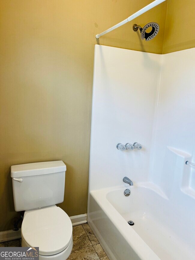 Building Photo - 70 Indian Bluff Dr