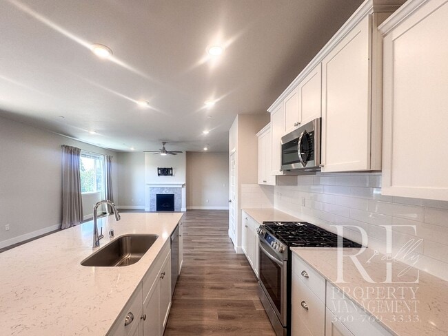 Building Photo - 4219 Nettle Dr SE