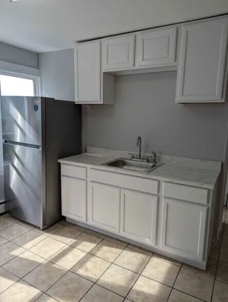 Primary Photo - 314 Howard Ave
