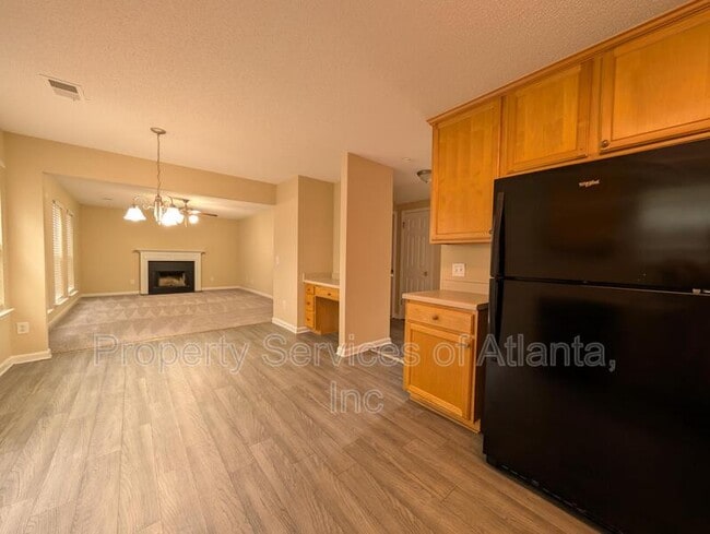 Building Photo - 704 Denise Ct